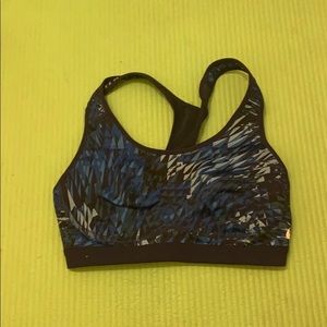 Women’s xs nike sports bra